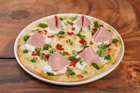 Пицца с мортаделлой