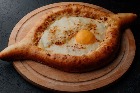 Хачапури по-аджарски