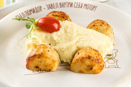 Картофельная тачка с котлетками из индейки