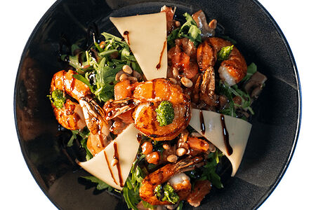 Ин салата ди руккола с креветками