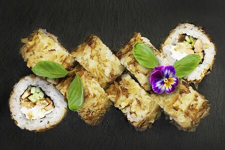 Банзай с лососем терияки