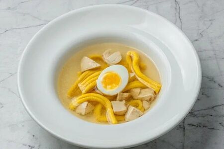 Бульон с цыпленком