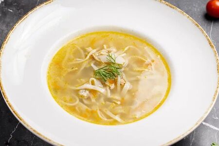 Куриный суп с лапшой