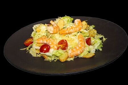 Салат Цезарь с креветкой