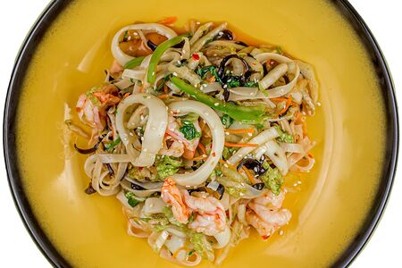 Рисовая лапша с морепродуктами