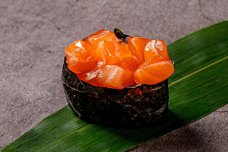 Острые суши Лосось