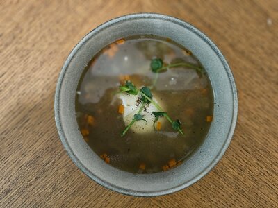 Суп с лесными грибами и полбой