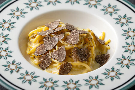 Спагетти с черным трюфелем