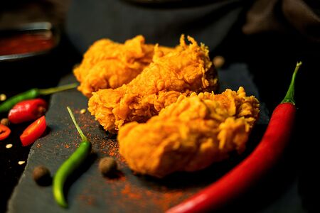 Острые куриные крылья