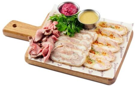 Мясная тарелка