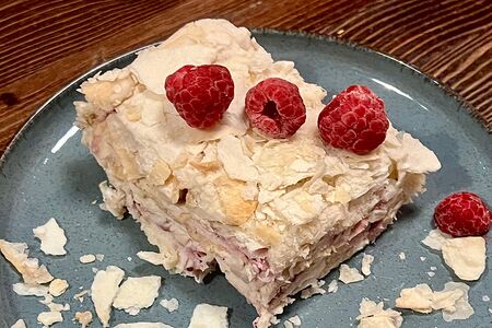 Наполеон с малиной