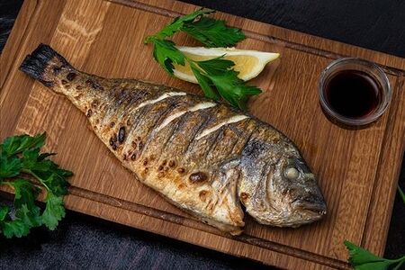 Дорадо на мангале