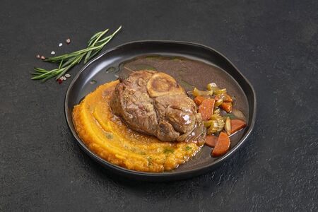 Оссобуко с муссом из тыквы