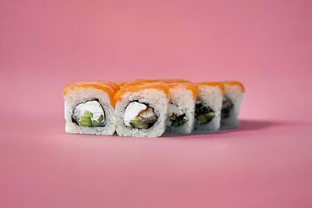 Ролл Филадельфия с угрём