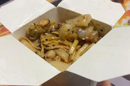 Соба с морепродуктами 