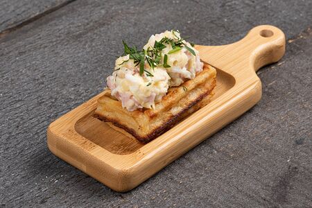 С ветчиной и сыром