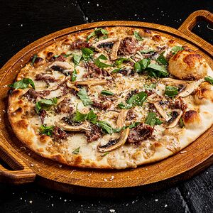 С рваной говядиной и зеленью