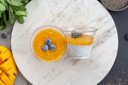 Семена чиа с манго и маракуей