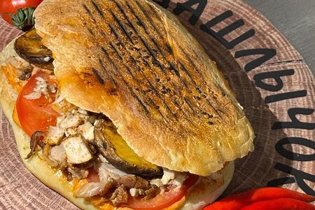 Cвинoй гирос