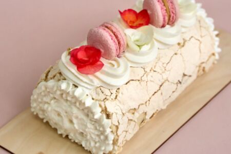 Половинка Меренгового рулета 