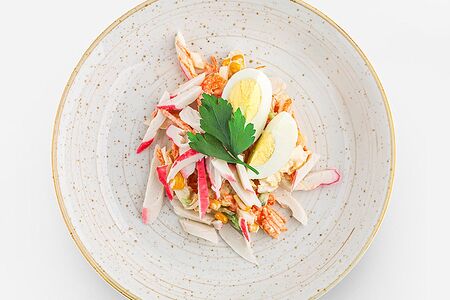 Салат крабовый с кукурузой