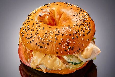 Бейгл с цыпленком