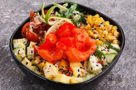 Поке с лососем