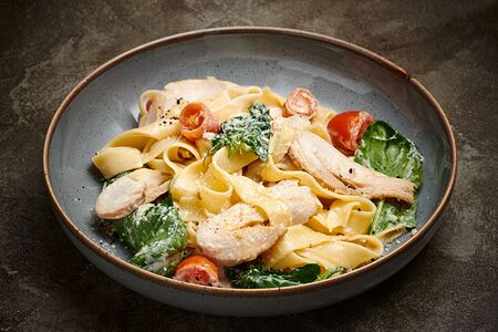 Лапша с пастрами из индейки