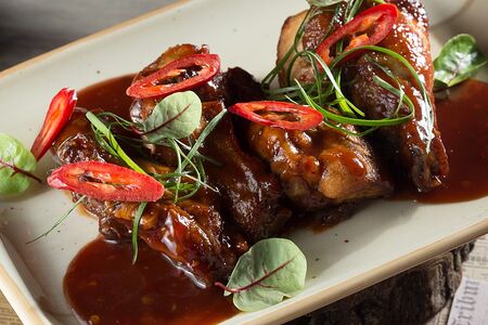 Куриные крылышки в остром соусе