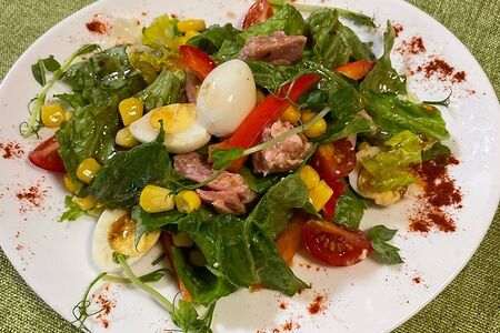 Салат с тунцом 