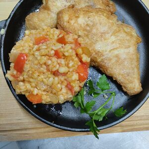 Индейка с булгуром, томатами и овощами