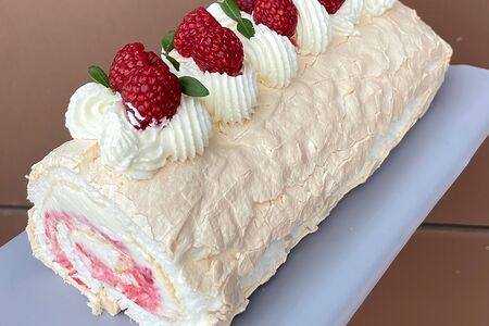 Меренговый рулет