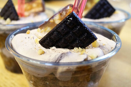 Трайфл Сникерс