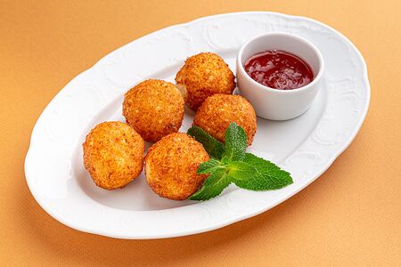 Сырные шарики с вареньем на выбор