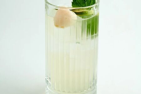 Лимонад Lychee-passion fruit