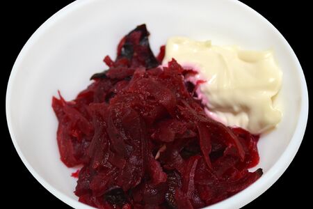 Салат свекольный с постным майонезом