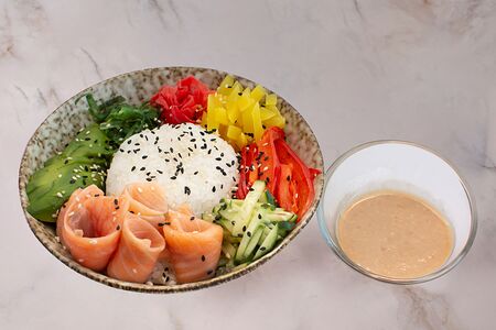 Поке с лососем