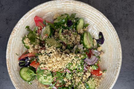 Салат по-грузински с грецким орехом