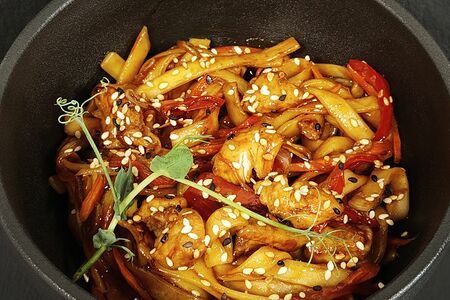 Удон с курицей