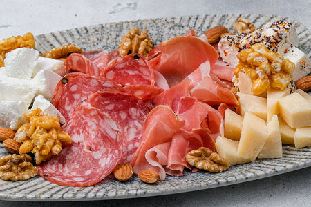 Плато под вино