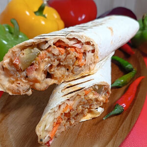 Чизбургер шаурма в классическом лаваше