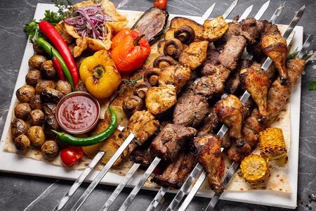 Ассорти из шашлыков мега порция на 15 персон