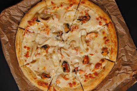 Пицца Морская паэлья 