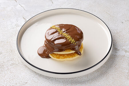 Панкейки с шоколадно-ореховой пастой Нутелла