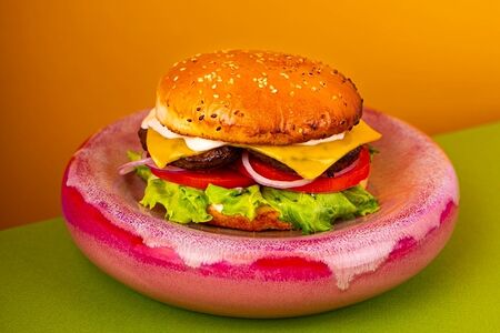 Тэйсти Бургер