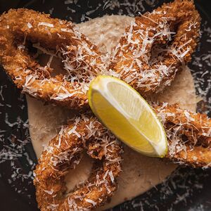 Хрустящий кальмар с айоли и сычуаньскии соусом