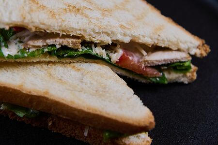 Сэндвич Цезарь с куриной грудкой 