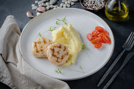 Котлеты из индейки с пюре