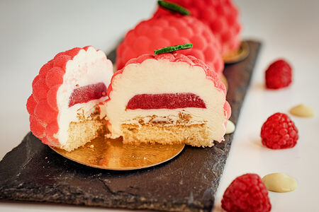 Пирожное Ягода-малина