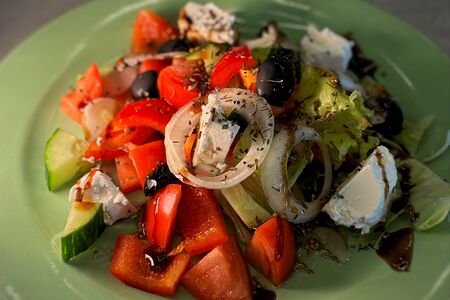 Салат греческий